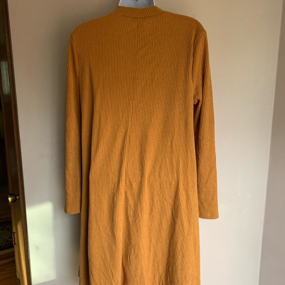 Old navy ribbed dress - Picture 2 of 3